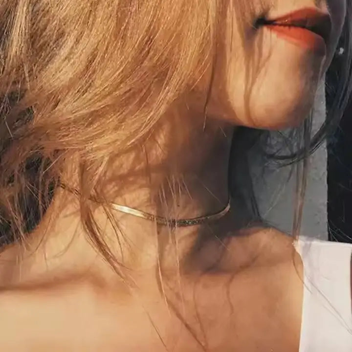 Дамско колие herringbone chain, сребро 925 с 18К златно покритие, модерен и плосък дизайн