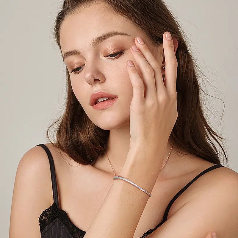 Дамска Сребърна Тенис гривна с 5A кубични цирконии и 18К златно покритие – by Crystal Pro Jewellery