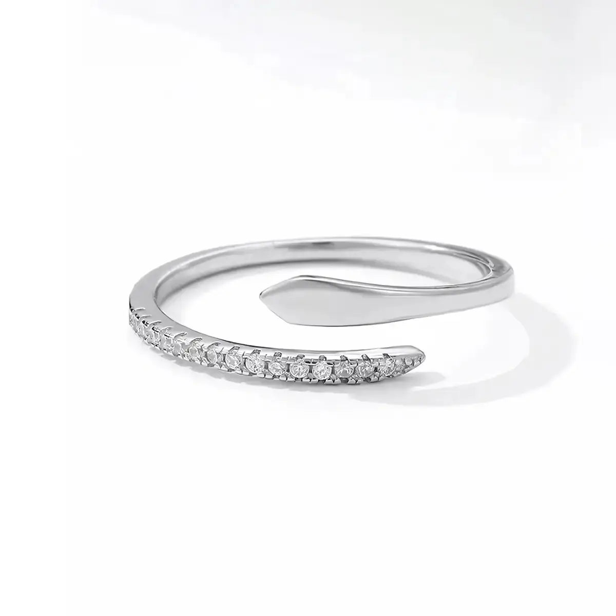 Дамски сребърен пръстен регулируем фино бижу – by Crystal Pro Jewellery