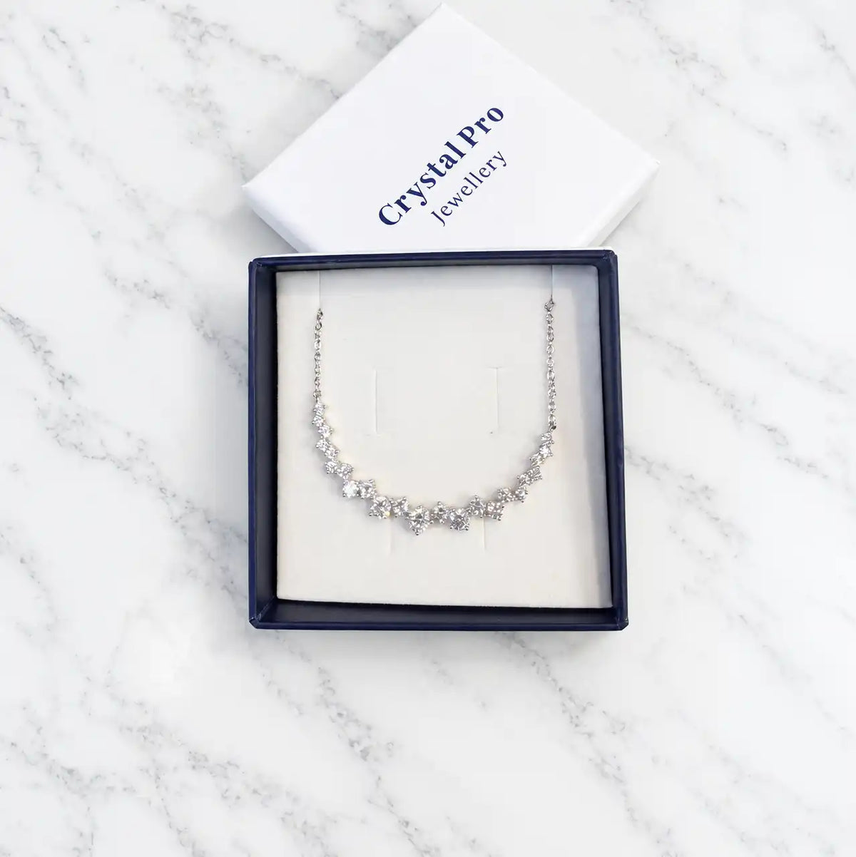 Delicate necklace adorned with Swarovski® crystals, 18K gold plated