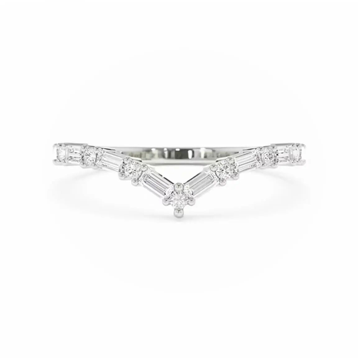 Изящен сребърен пръстен с V - образен дизайн – by Crystal Pro Jewellery