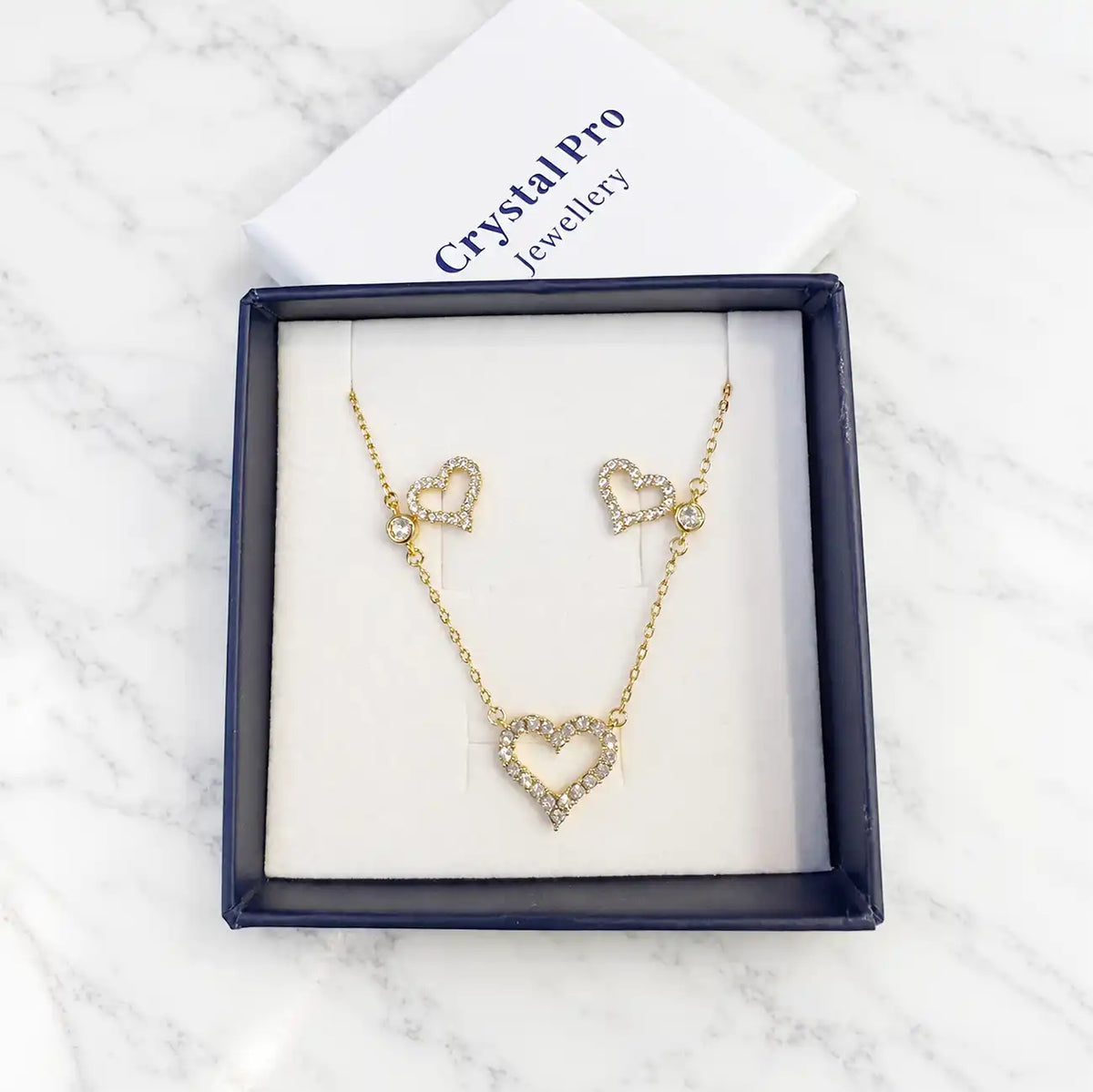 Колие сърце с инкрустирани кристали Swarovski® Деликатен блясък
