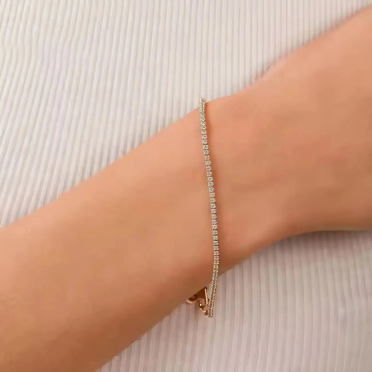 Луксозна тенис гривна с кубични цирконии Сребро 925 с покритие от 18K злато – by Crystal Pro Jewellery