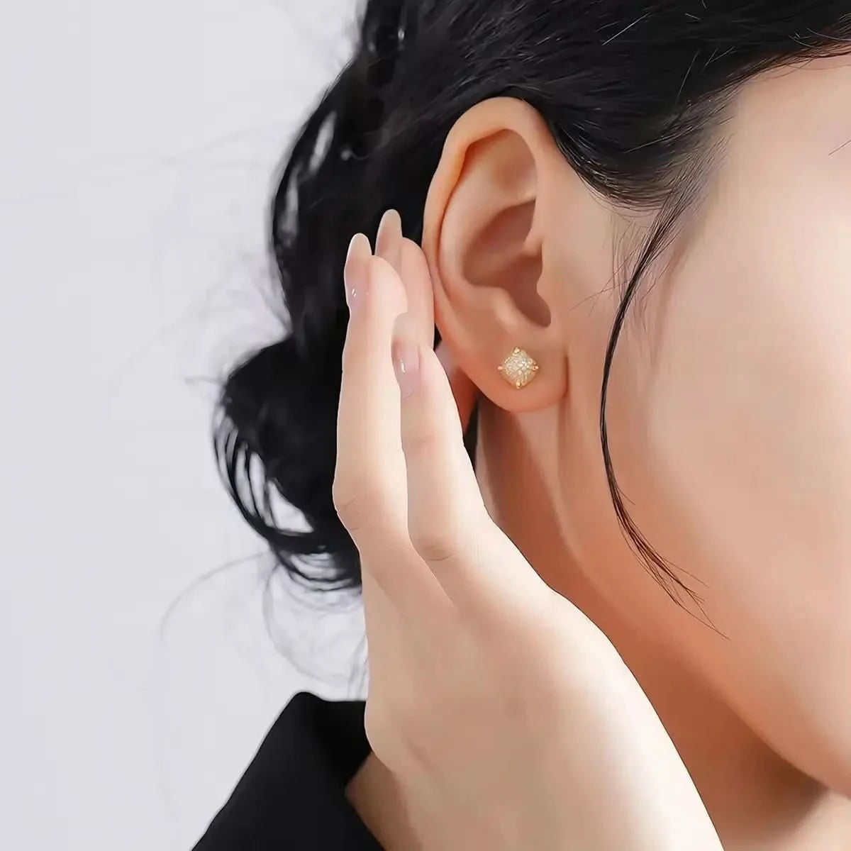 Луксозни минималистични обици позлатени с 18К злато – by Crystal Pro Jewellery