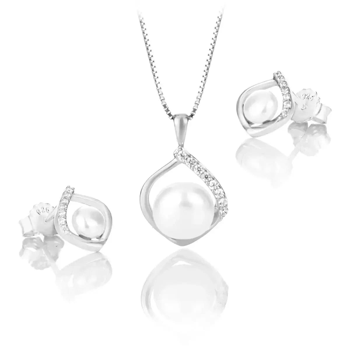 Малки луксозни обици с речни перли Сребро 925 – by Crystal Pro Jewellery
