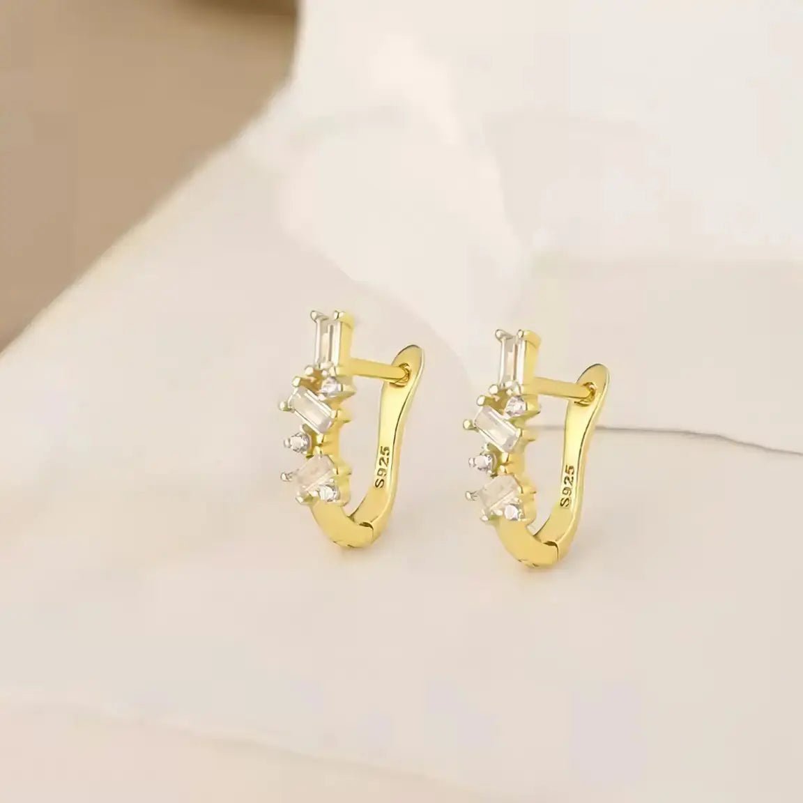 Малки модни обици Сребро 925 18К златно покритие – by Crystal Pro Jewellery