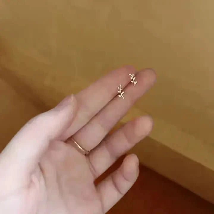 Минималистични обици с форма на листа Сребро 925 – by Crystal Pro Jewellery