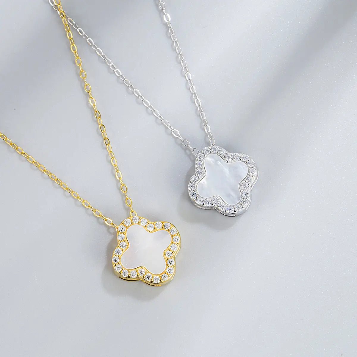 Модерно позлатено колие Детелина с цирконии Сребро 925 – by Crystal Pro Jewellery