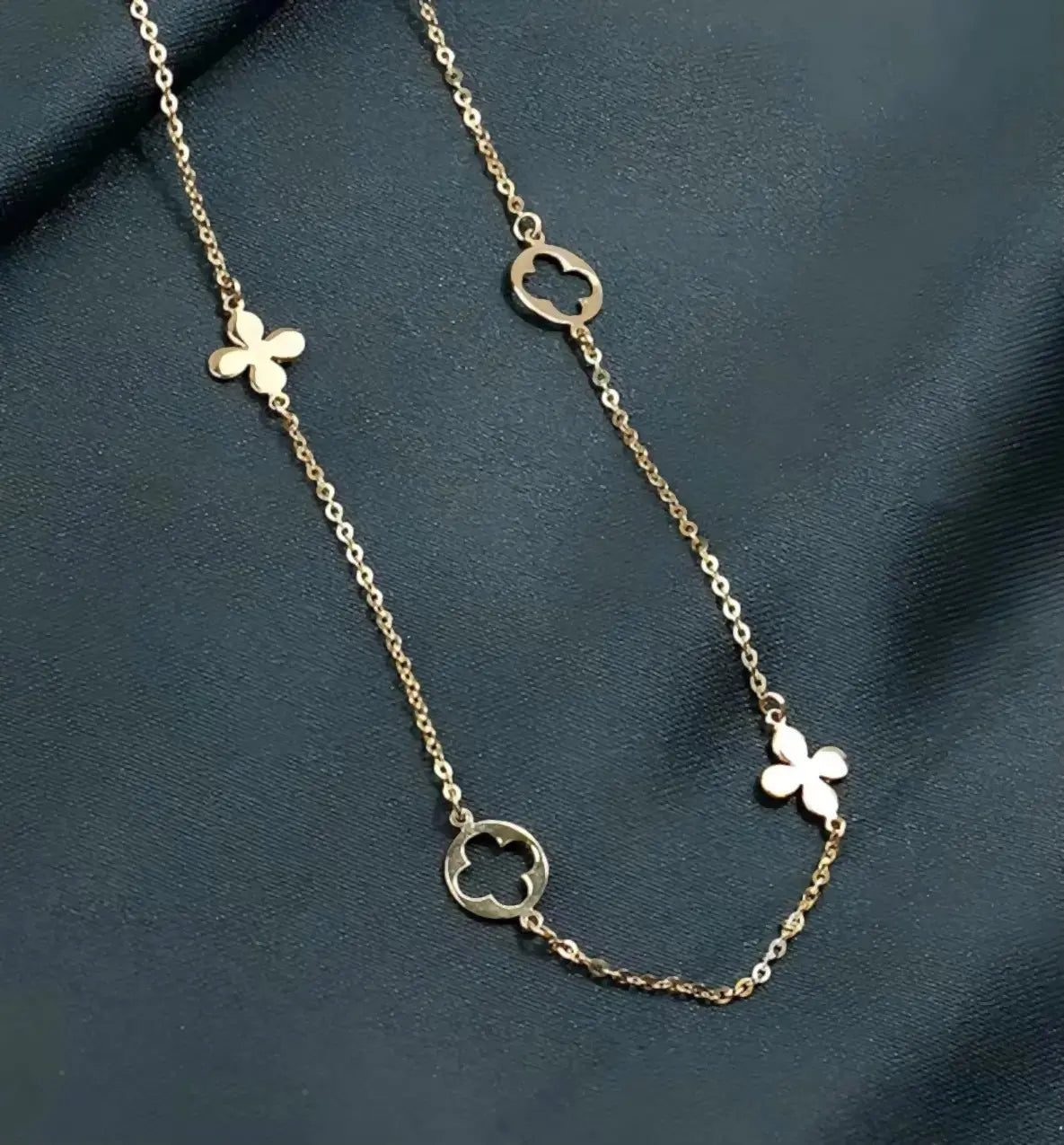 Нежно колие с детелини Сребро 925 – by Crystal Pro Jewellery