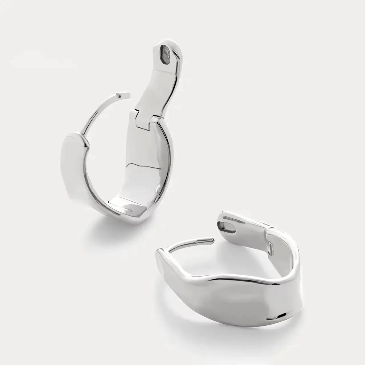 Обици Халки с вълнообразен дизайн позлатени – by Crystal Pro Jewellery