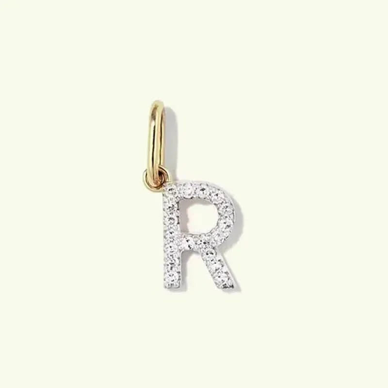 Персонализирано бижу Сребърна Буква със златно покритие – by Crystal Pro Jewellery