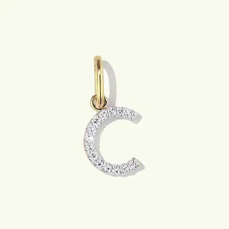 Персонализирано бижу Сребърна Буква със златно покритие – by Crystal Pro Jewellery