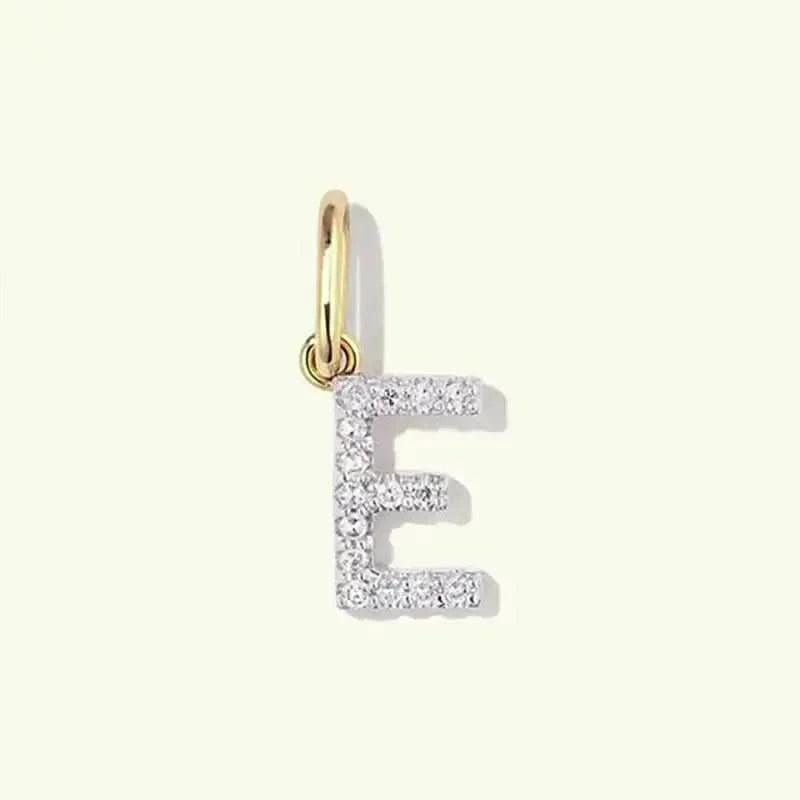 Персонализирано бижу Сребърна Буква със златно покритие – by Crystal Pro Jewellery