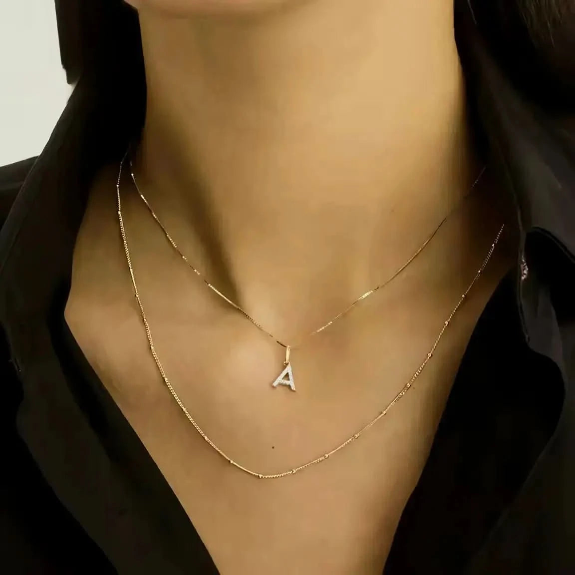 Персонализирано бижу Сребърна Буква със златно покритие – by Crystal Pro Jewellery