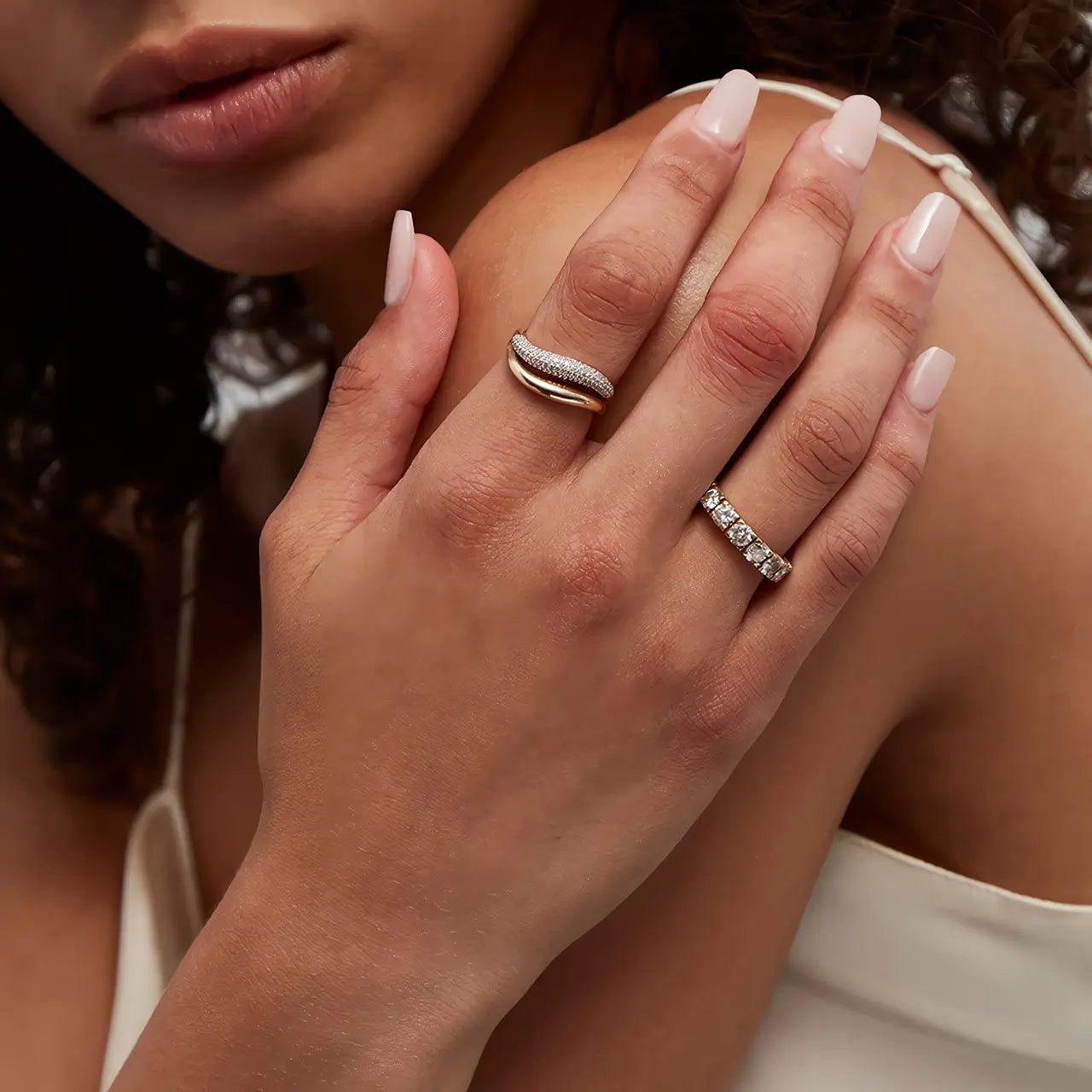 Позлатен Сребърен пръстен Wave of Brilliance с цирконии – by Crystal Pro Jewellery