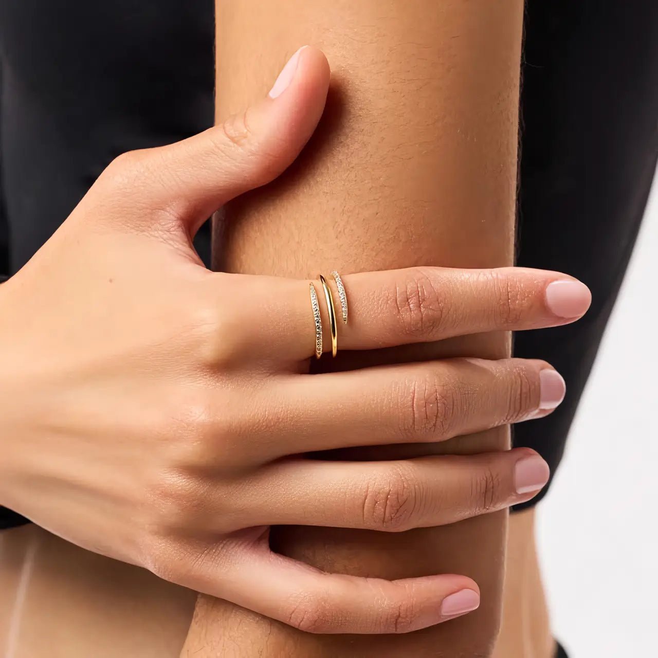 Регулируем Сребърен пръстен с 18К златно покритие и цирконии – by Crystal Pro Jewellery