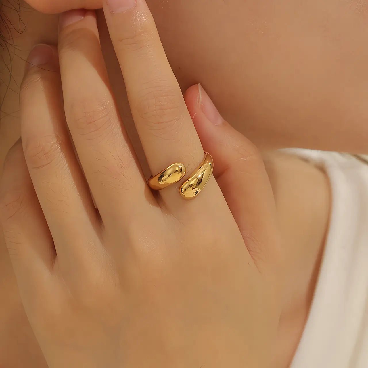 Регулируем Сребърен пръстен Водни капки – винтидж шик със златен блясък – by Crystal Pro Jewellery