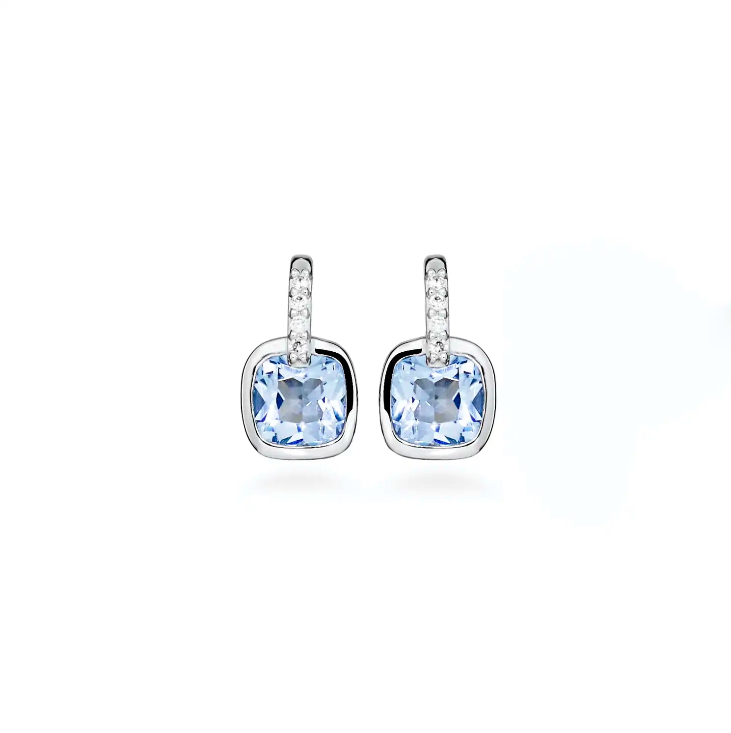 Нежни сребърни обици с нано камъни цвят ice Blue