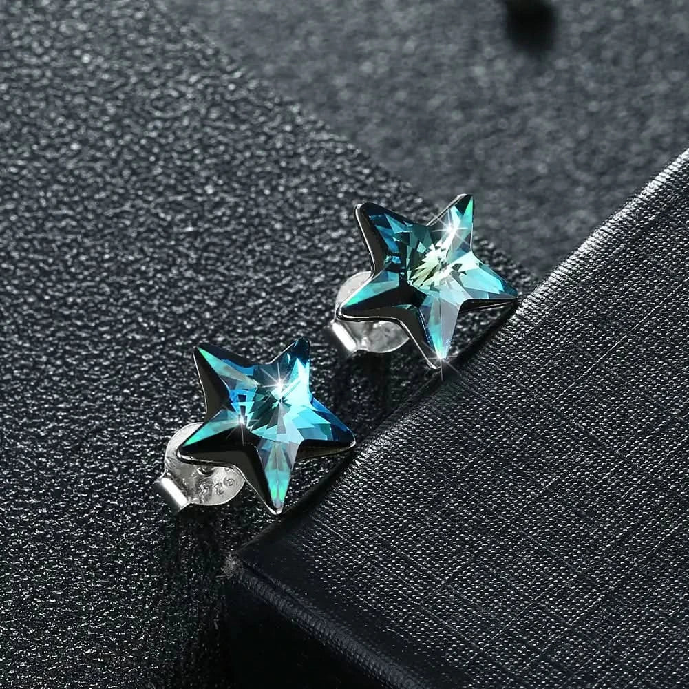 Сребърни обици, декорирани с кристали Swarovski® със звезден акцент
