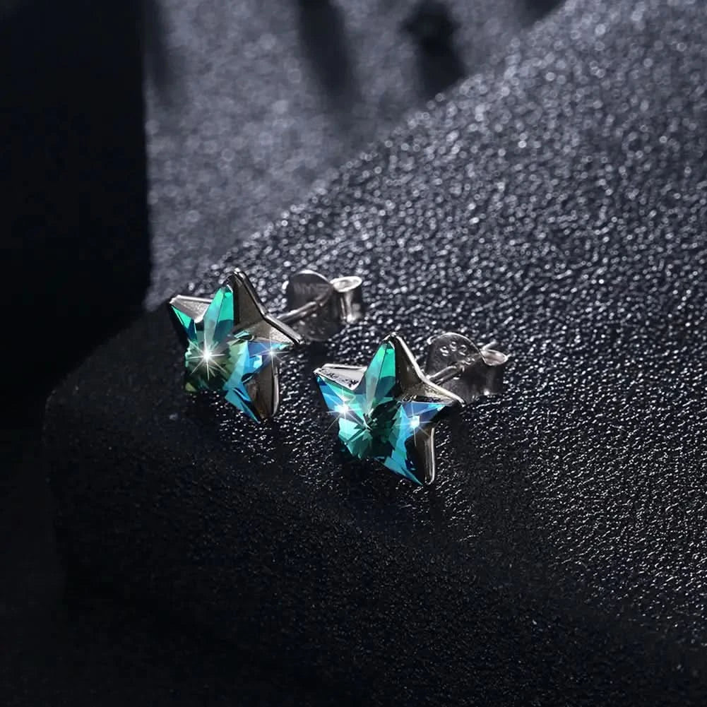 Сребърни обици, декорирани с кристали Swarovski® със звезден акцент