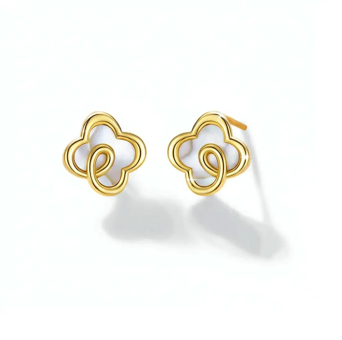 Сребърни обеци Детелина със седеф и 18К Златно покритие – by Crystal Pro Jewellery