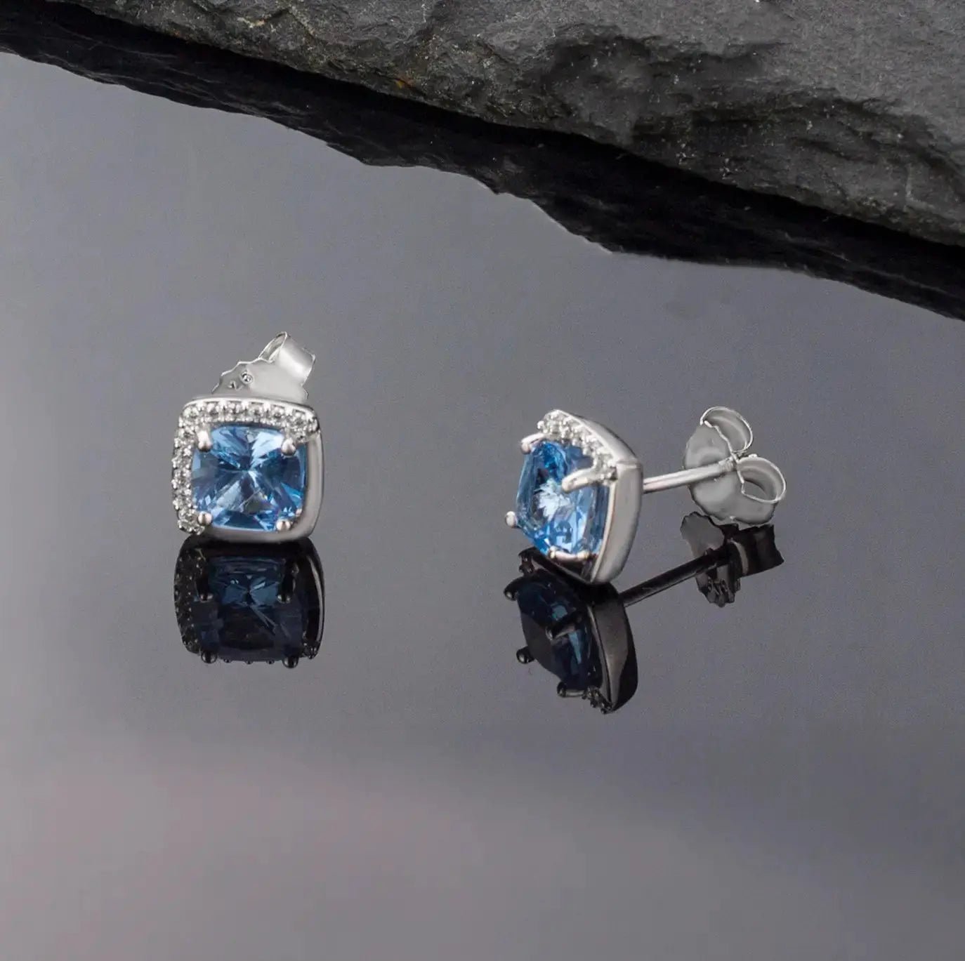 Сребърни обици с Нано кристали Танзанит – by Crystal Pro Jewellery