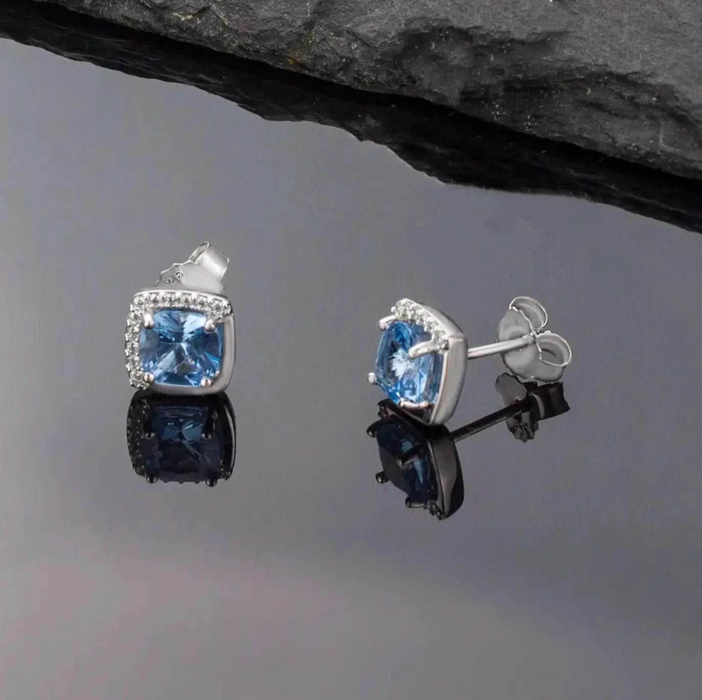 Сребърни обици с Нано кристали Танзанит – by Crystal Pro Jewellery