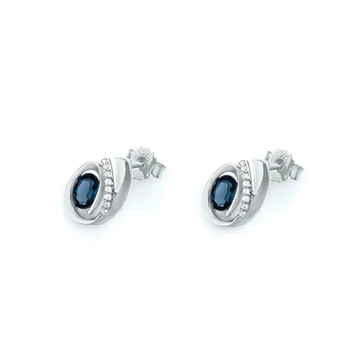 Сребърни обици в нощно синьо с Нано Лондон Топаз – by Crystal Pro Jewellery