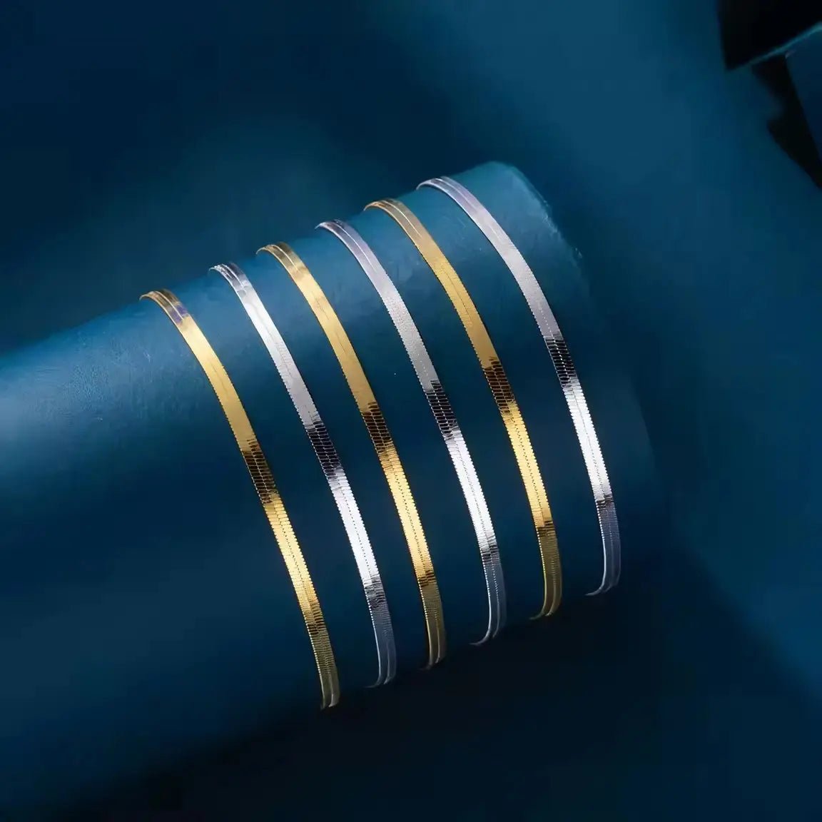 Дамска сребърна гривна Herringbone chain плоска плетка – by Crystal Pro Jewellery