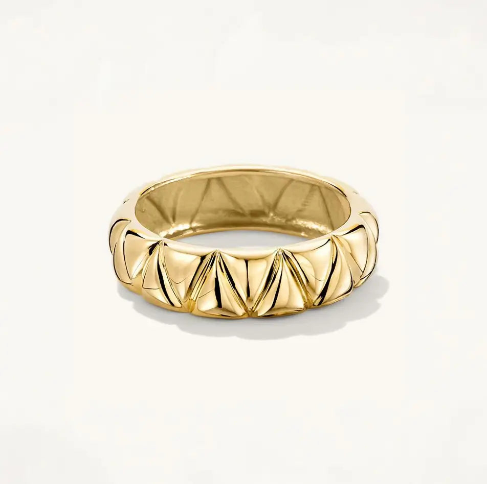 Елегантен позлатен сребърен пръстен, винтидж стил без камъни