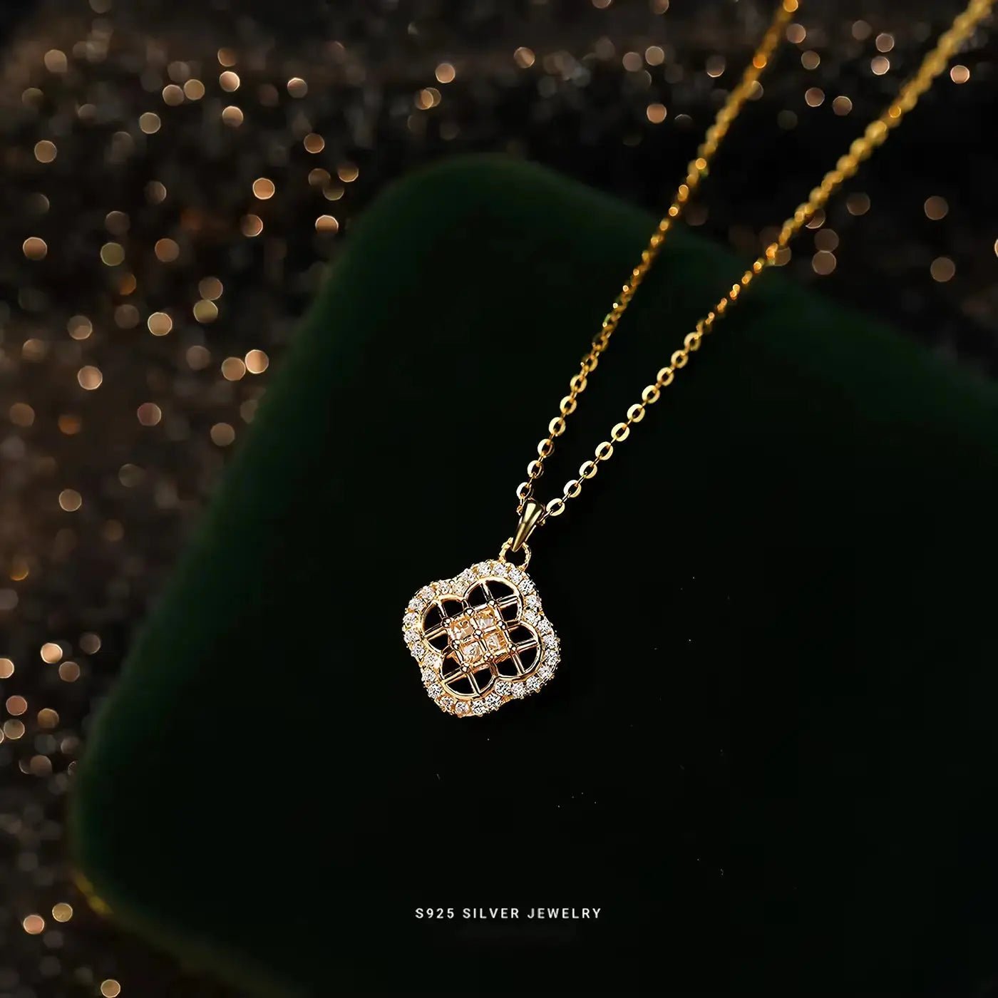 Модерно сребърно колие Четирилистна детелина Фина бижутерия – by Crystal Pro Jewellery