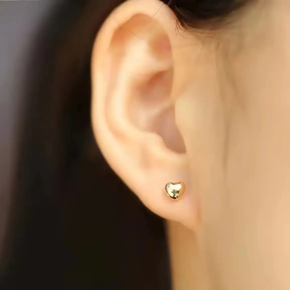 Позлатени мини обици на винт с форма на сърце Сребро 925 – by Crystal Pro Jewellery