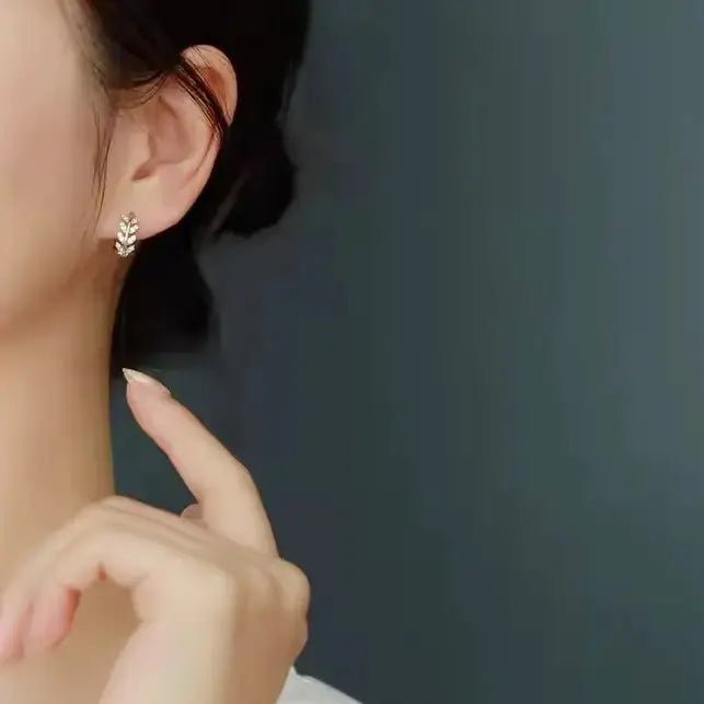 Сребърни обици халки Маслинови листа Луксозен дизайн – by Crystal Pro Jewellery