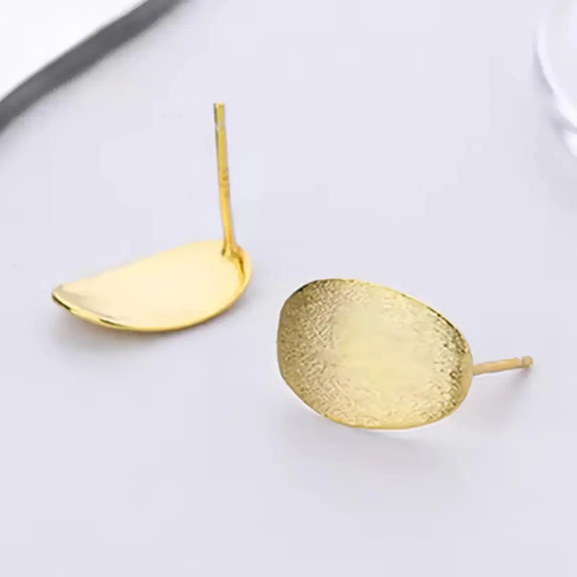 Сребърни обици с овален дизайн позлатени – by Crystal Pro Jewellery