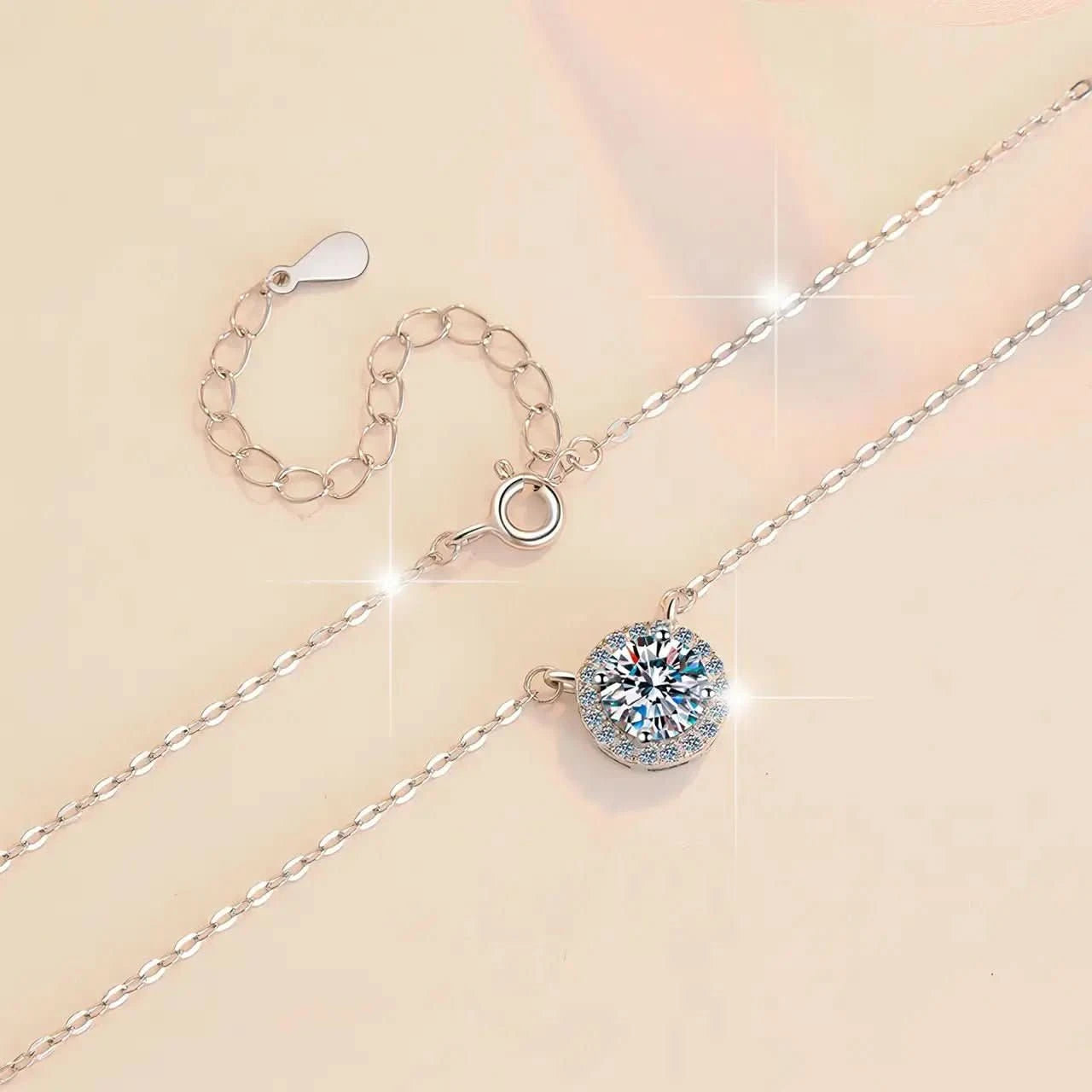 Сребърно колие Halo с блестящи цирконии – by Crystal Pro Jewellery